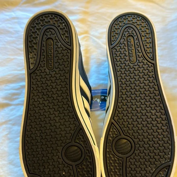 Adidas Black Daily Vulc Neo size 7 US - Picture 5 of 7